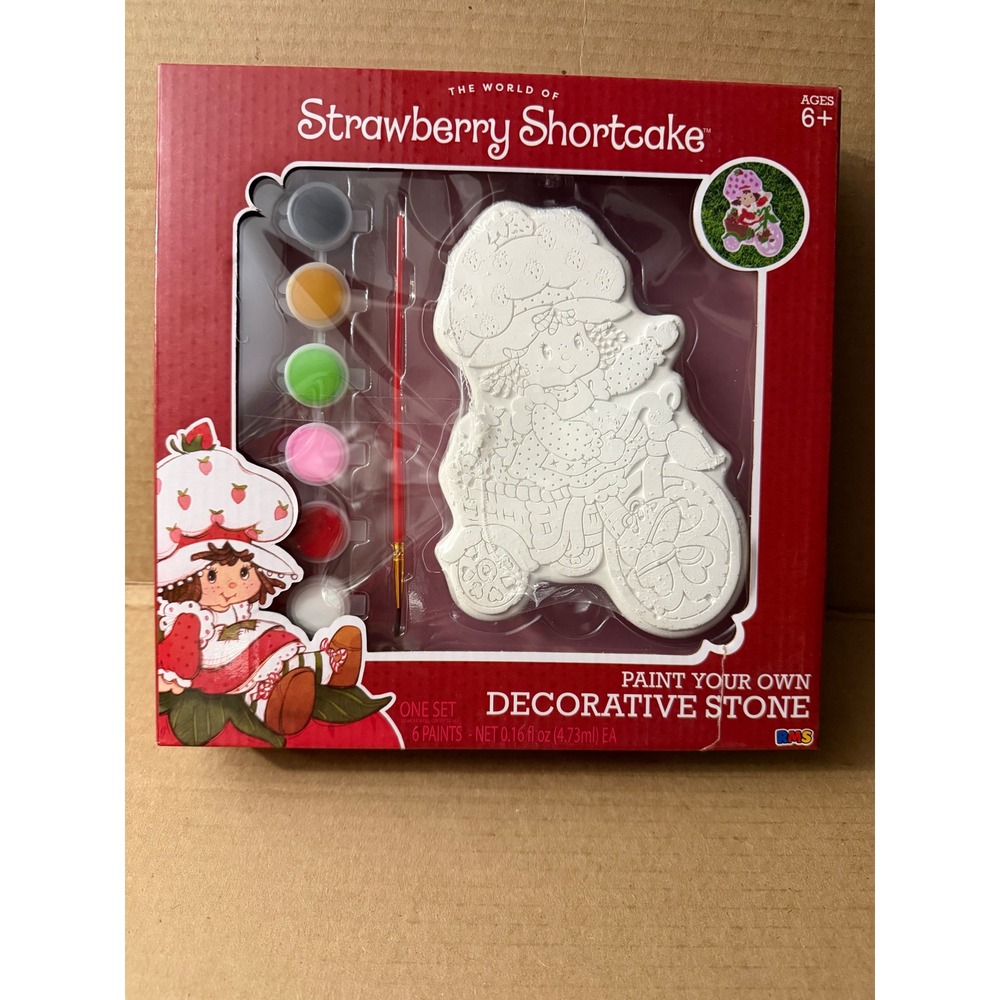 The World of Strawberry‎ Shortcake Paint Your Own Decorative Stone Kit